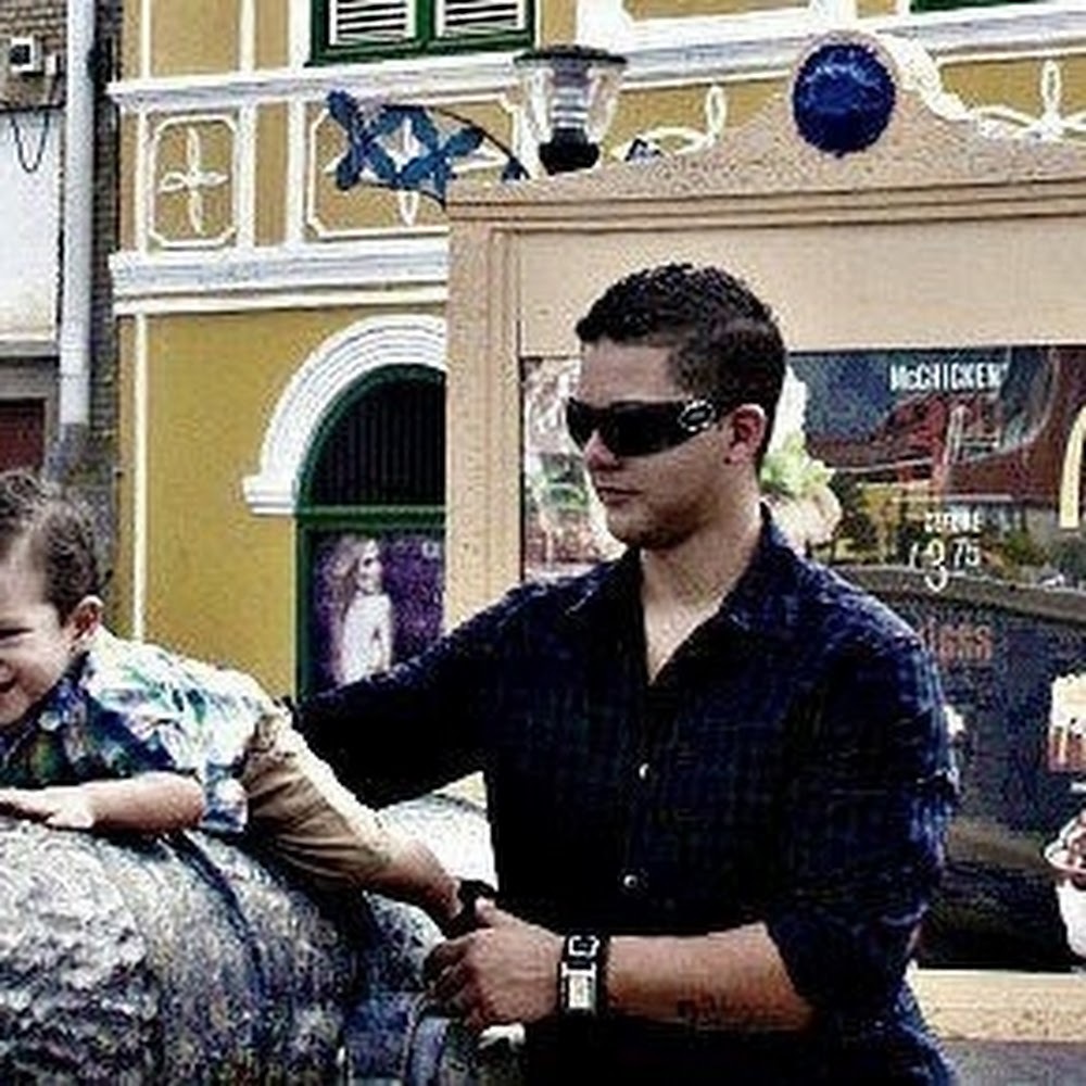 Meet your Posher, Nathan